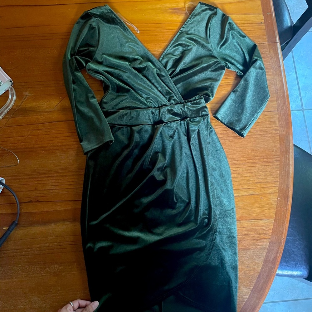 Velvet dark green mini dress